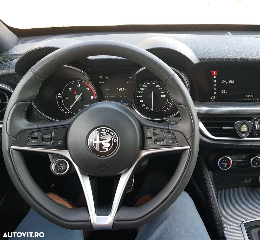 Alfa Romeo Stelvio 2.2 Diesel 16V AT8 Q4 Ti - 9