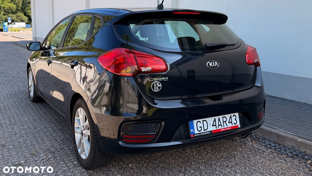 Kia Ceed 1.4 CVVT UEFA EURO 2016 - 7