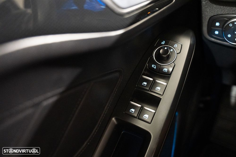 Ford Focus SW 1.0 EcoBoost MHEV ST-Line X - 19