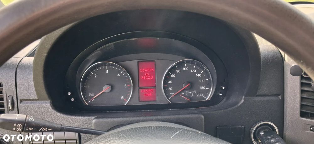 Volkswagen CRAFTER - 12