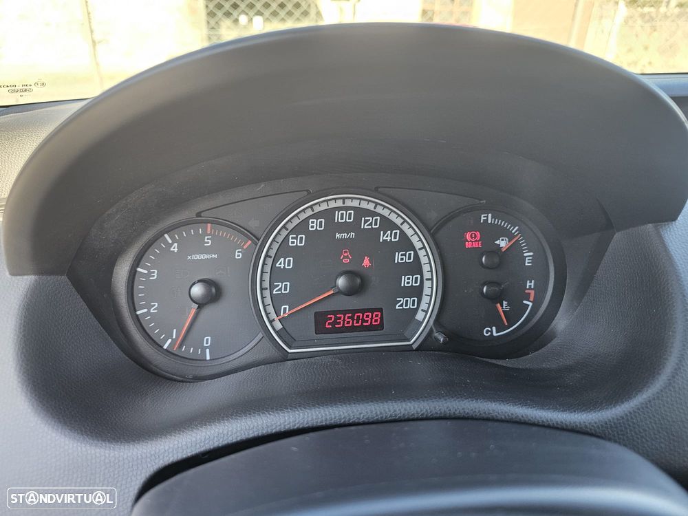 Suzuki Swift 1.3 DDiS Sport - 15