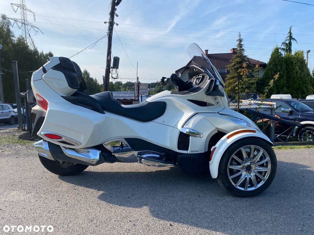 Can-Am Spyder - 3