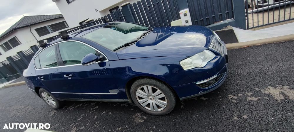 Volkswagen Passat 2.0TDI Highline DPF DSG - 4
