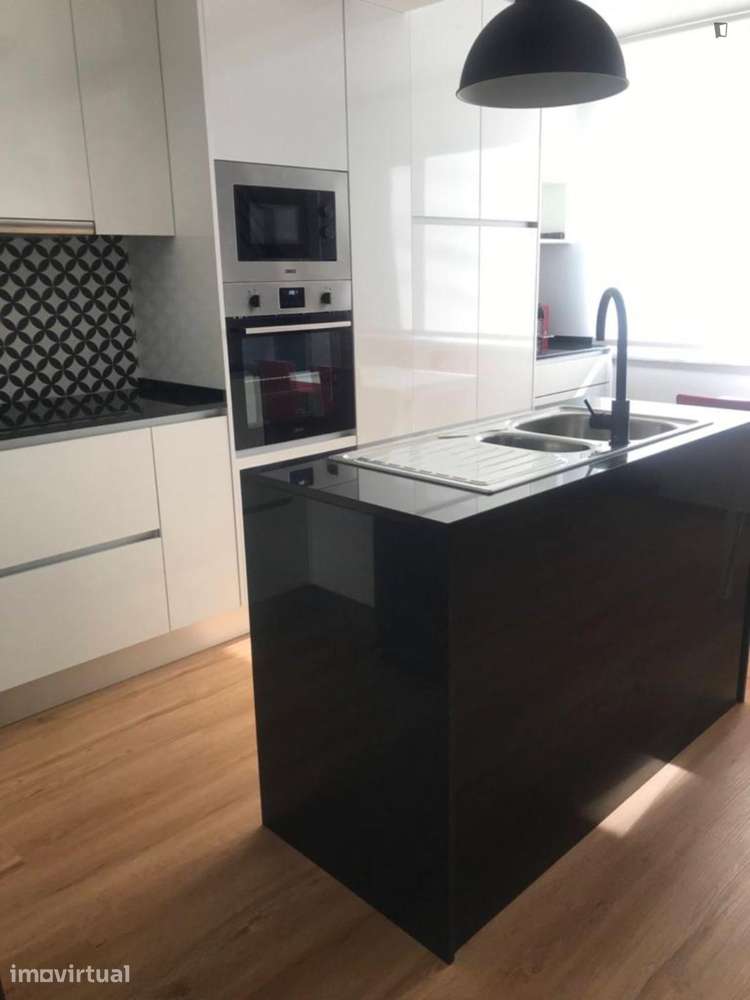 Quarto - localizado em Carcavelos Lisbon - Grande imagem: 3/9