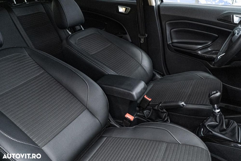 Ford EcoSport 1.0 EcoBoost Titanium - 32