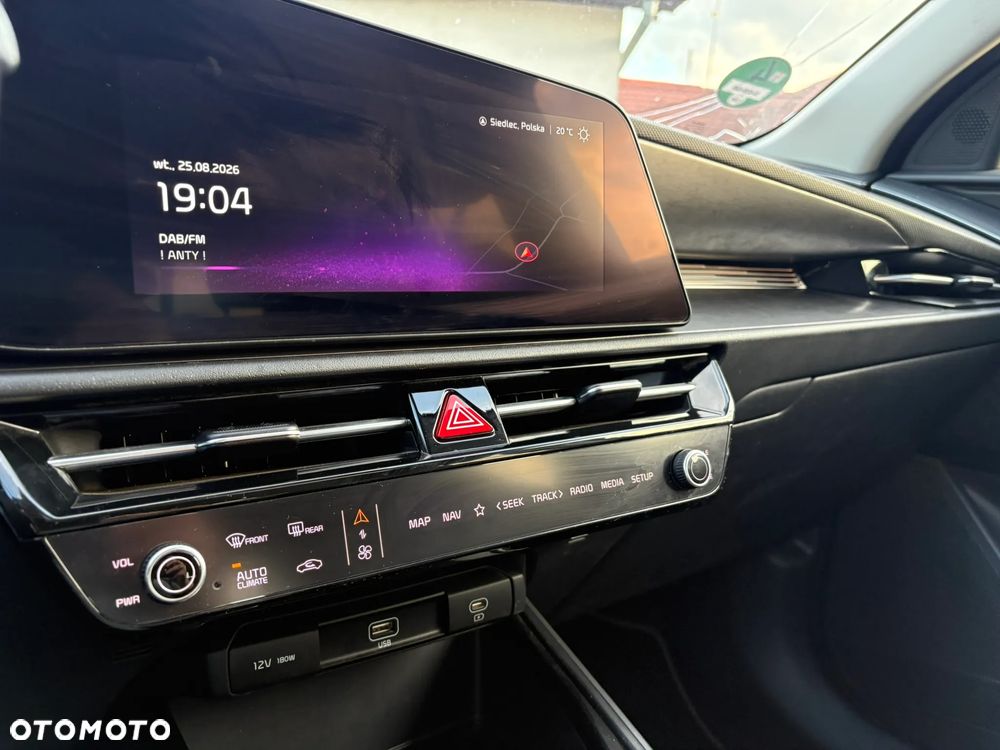 Kia Niro 64kWh L - 15