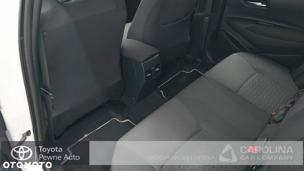 Toyota Corolla 1.8 Hybrid Comfort - 17