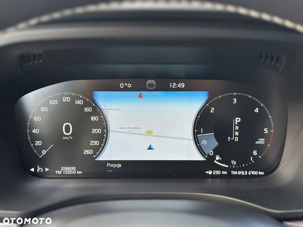 Volvo XC 60 D4 R-Design - 19