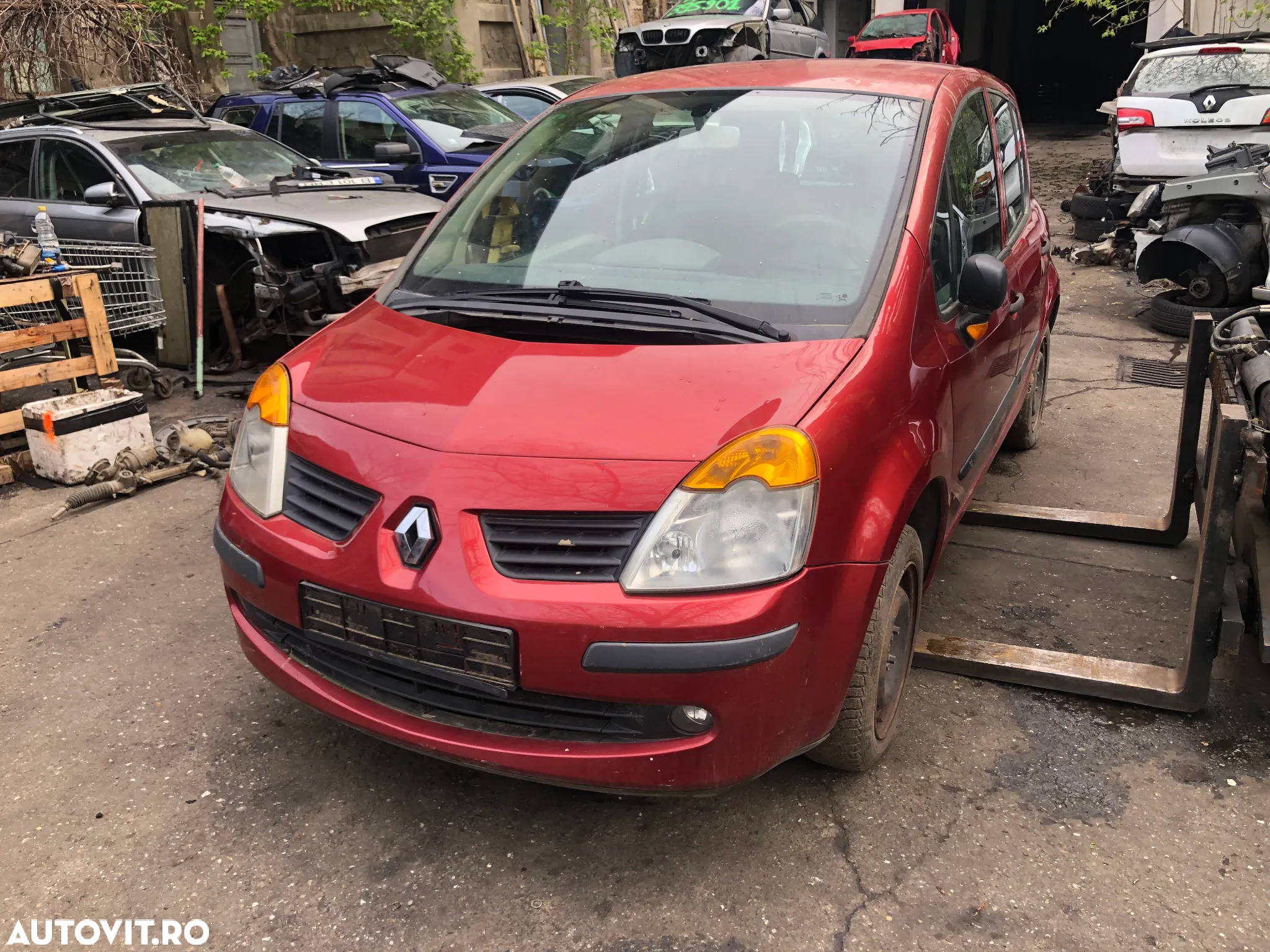 Dezmembrez Renault Modus 2006 1.2 benzina 12v visiniu rosu - 7