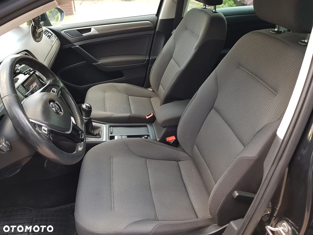 Volkswagen Golf 1.6 TDI BlueMotion Technology Comfortline - 20
