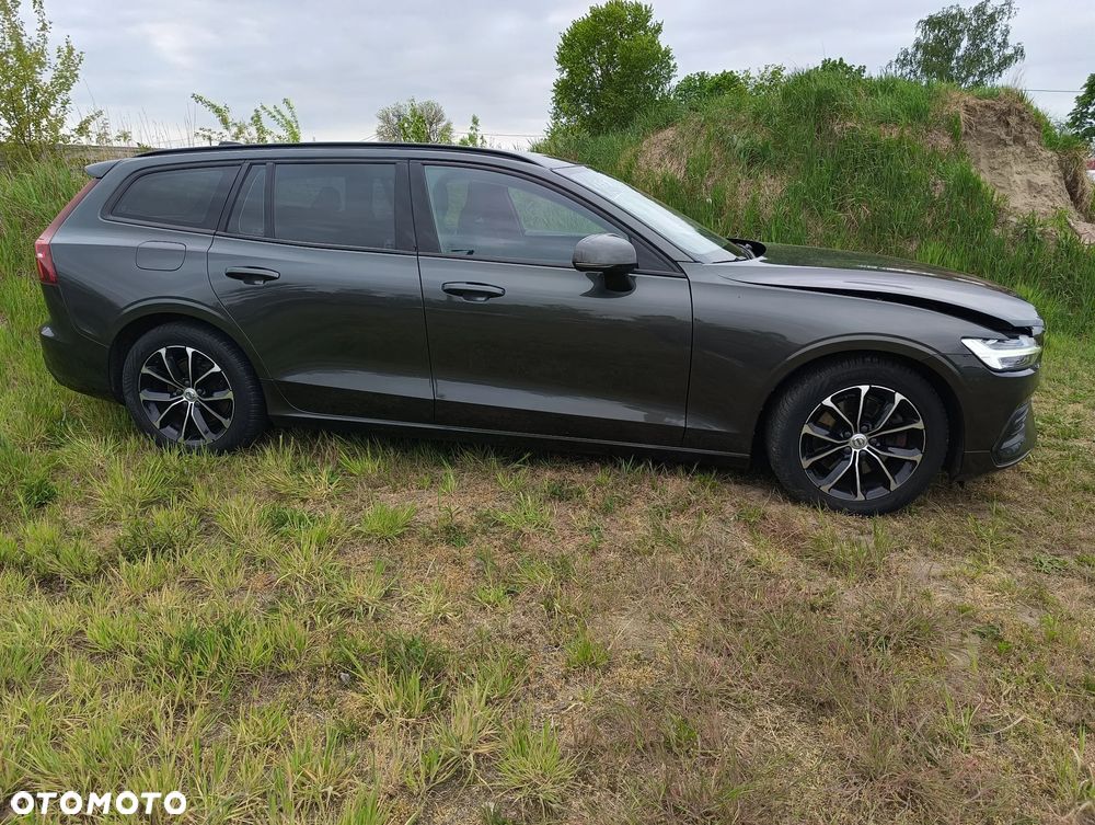 Volvo V60 B3 B Momentum - 8
