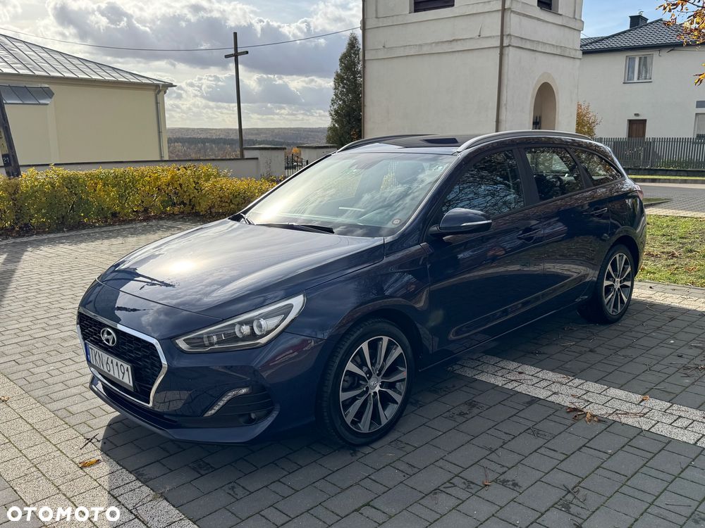 Hyundai i30 Fastback 1.6 CRDI Premium DCT - 7