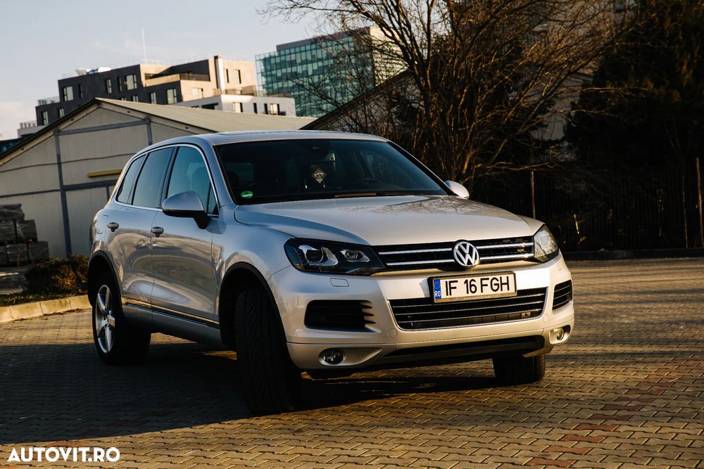 Volkswagen Touareg - 2