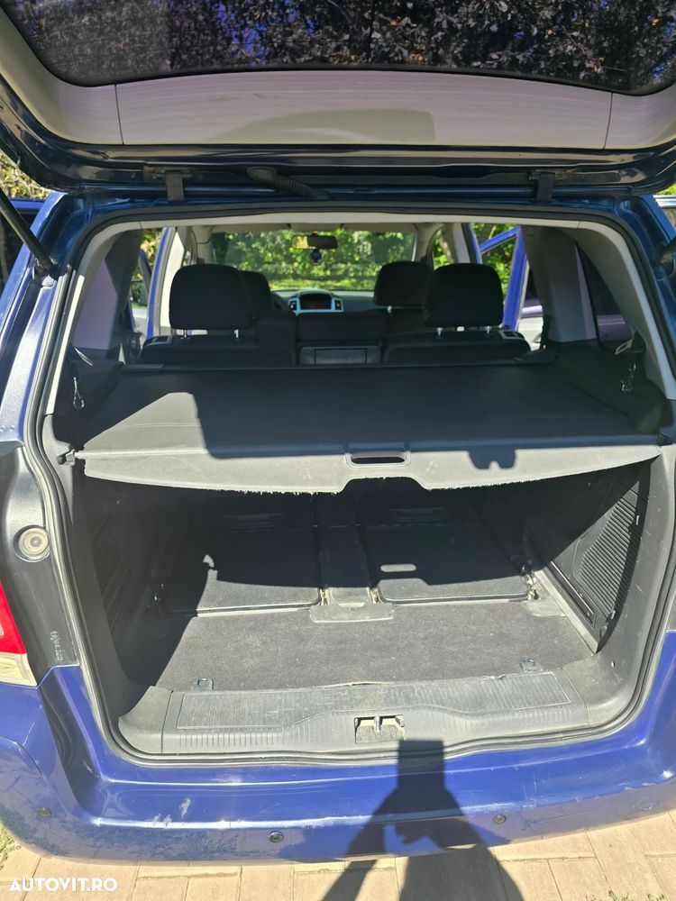 Opel Zafira - 7