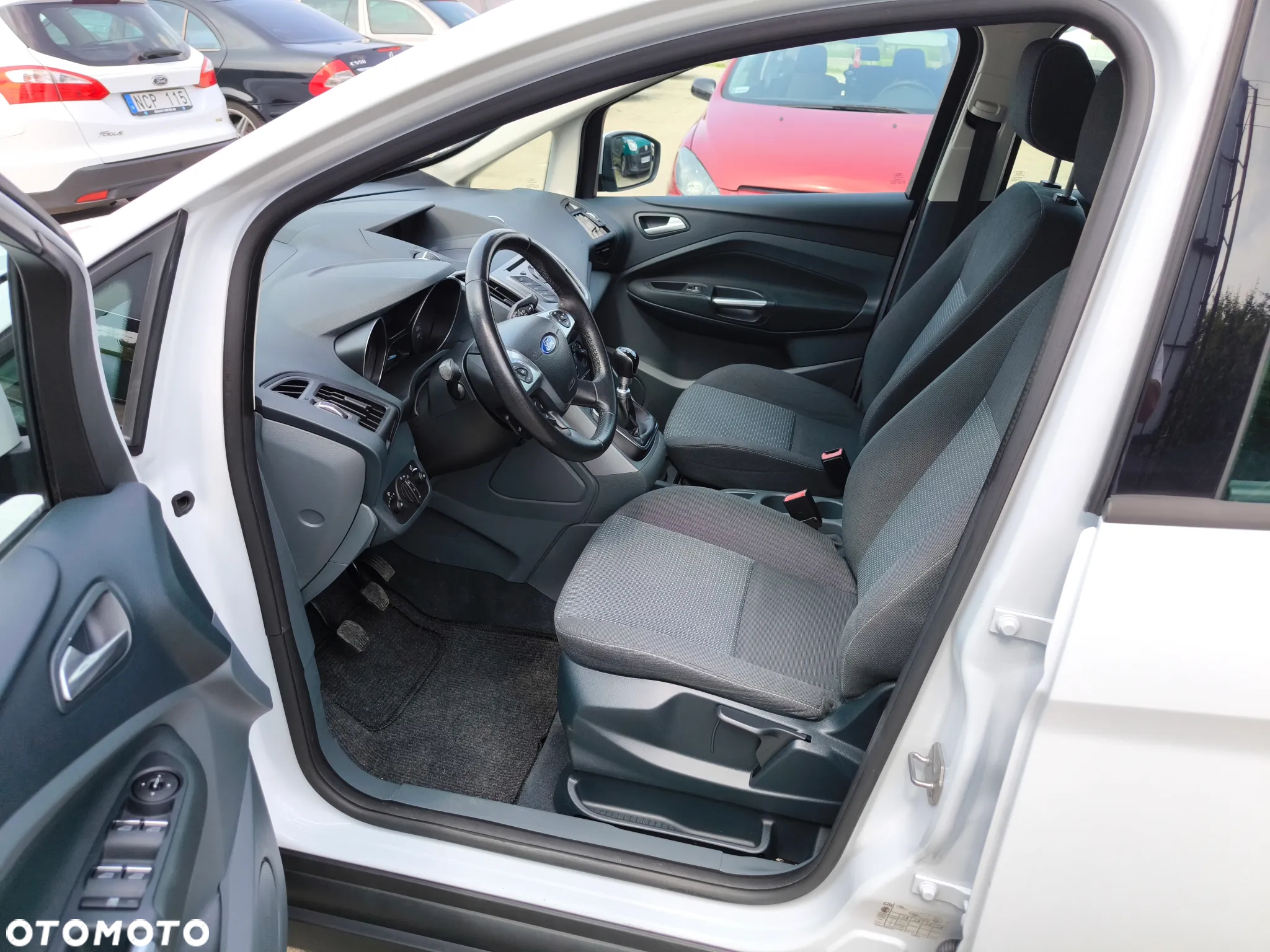Ford C-MAX - 12