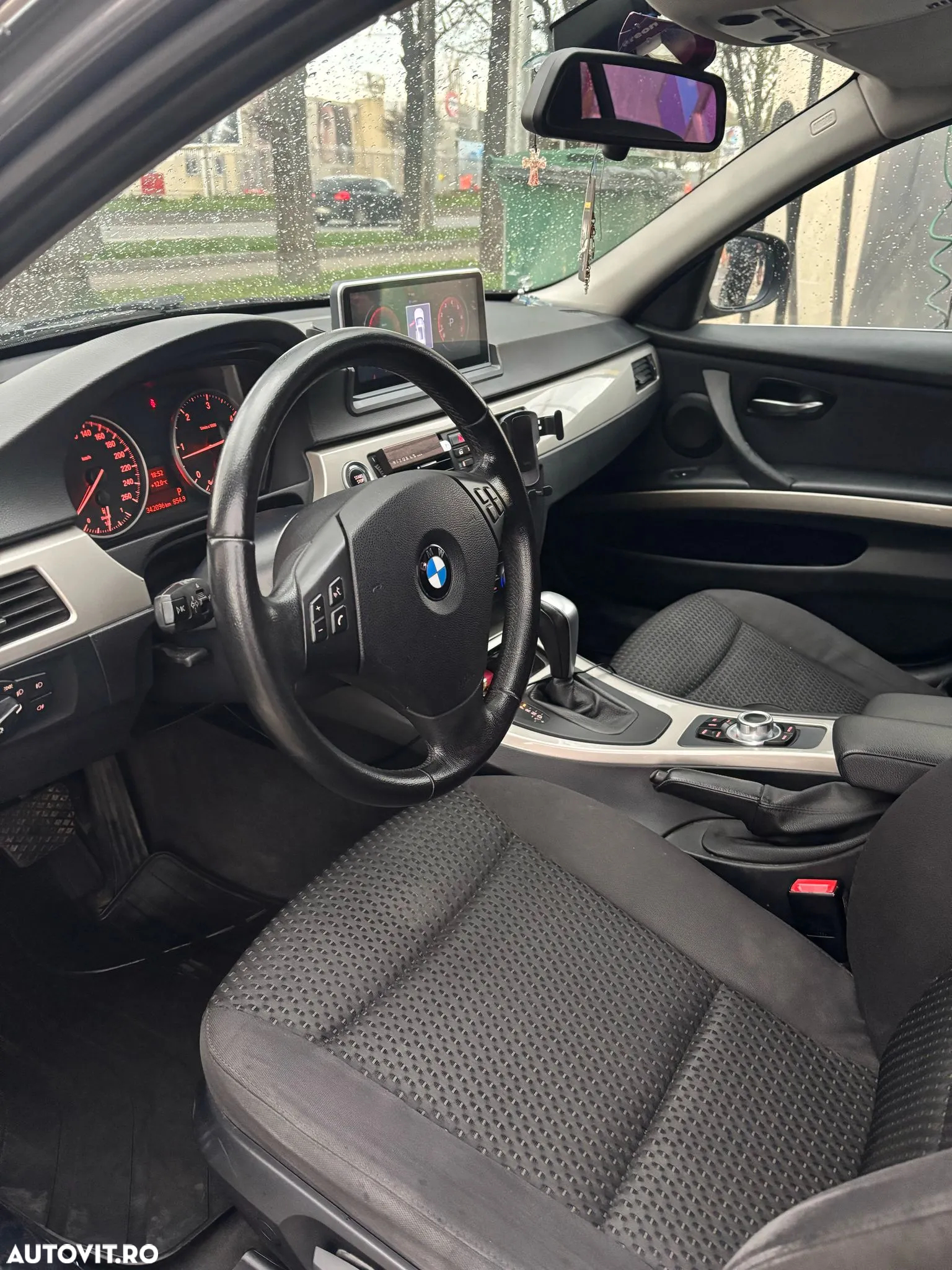 BMW Seria 3 - 16