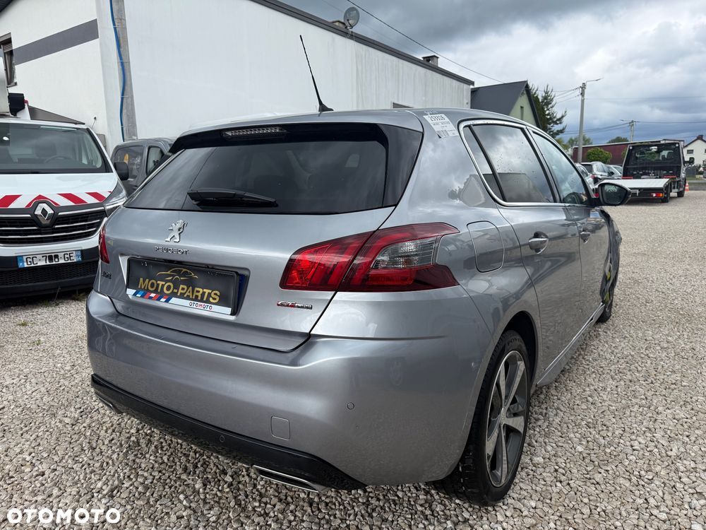 Peugeot 308 - 1