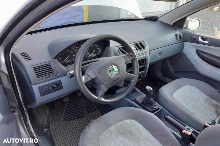 Dezmembrez Skoda Fabia 6Y [1999 - 2004] Hatchback 5-usi 1.4 MT (75 hp - 5