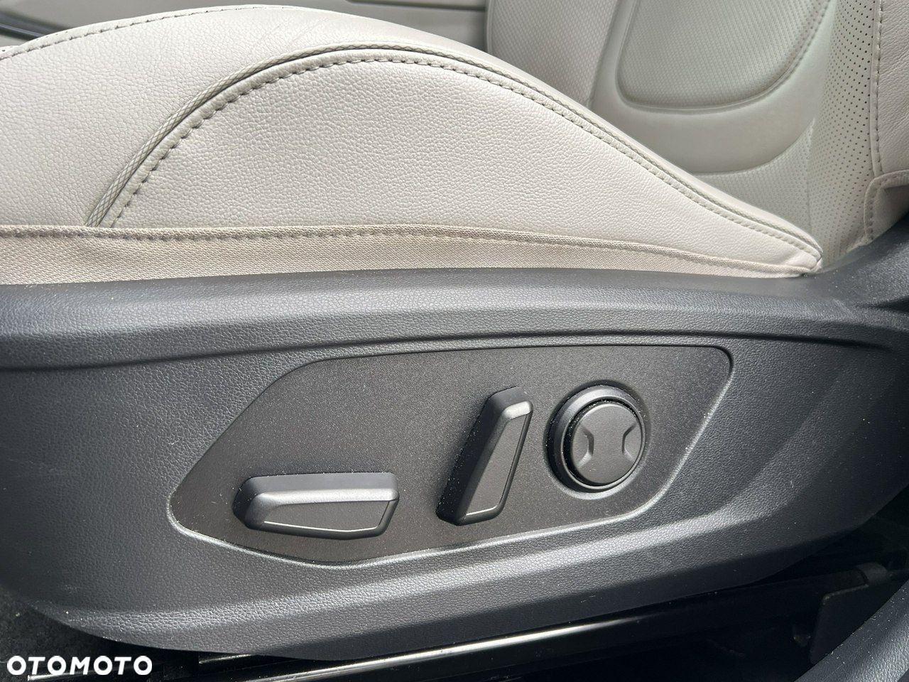Hyundai Tucson - 13