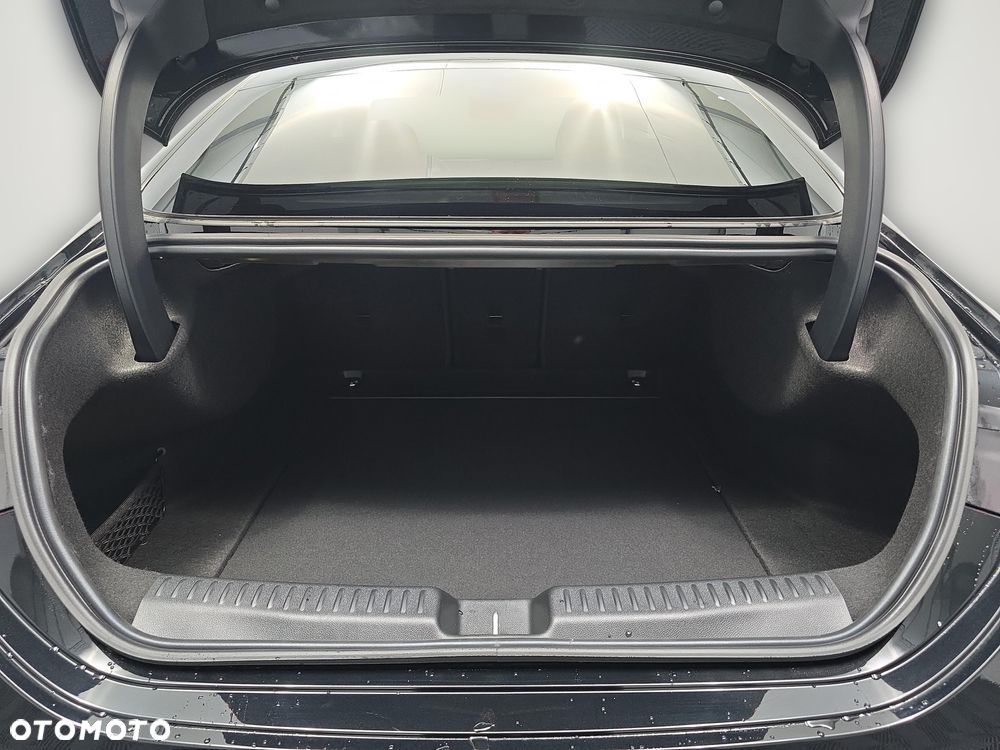 Mercedes-Benz CLA 200 mHEV 8G-DCT - 9