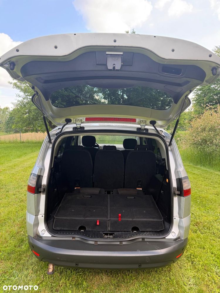 Ford S-Max - 8