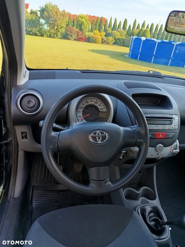 Toyota Aygo Standard - 8