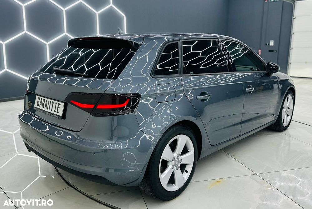 Audi A3 ack 1.6 TDI S-tronic Attraction - 4