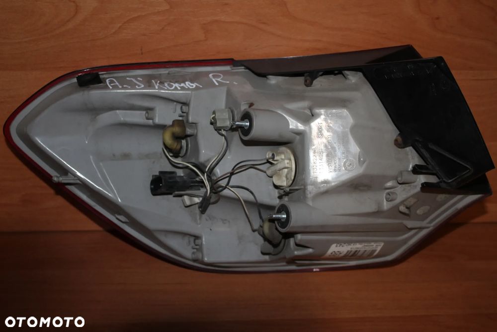 LAMPA PRAWA TYLNA PRAWY TYŁ W BŁOTNIK JASNA OPEL ASTRA J KOMBI EUROPA ORYGINALNA 13282243 - 5