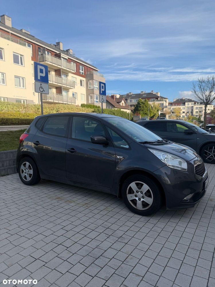 Kia Venga 2016 photo 2