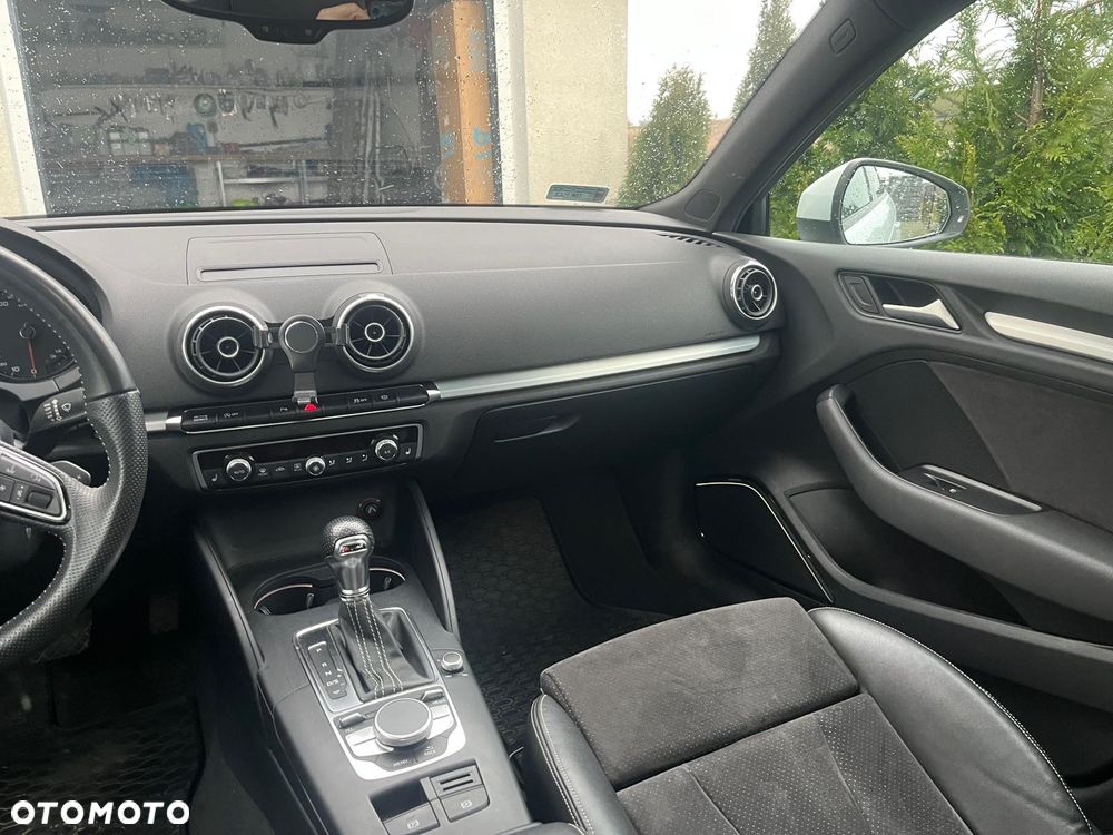 Audi A3 1.8 TFSI Ambition S tronic - 1