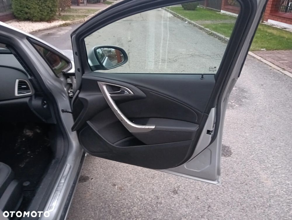 Volkswagen Touran 2.0 TDI DSG Highline - 9