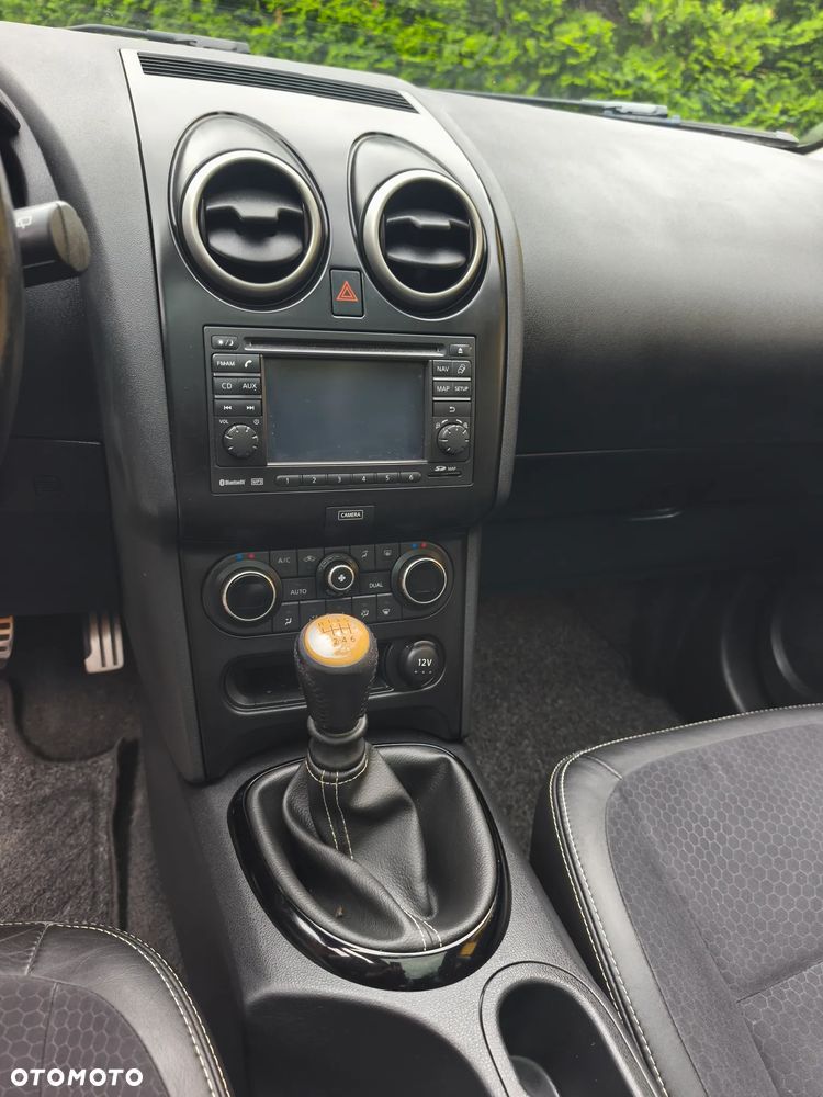 Nissan Qashqai+2 - 10