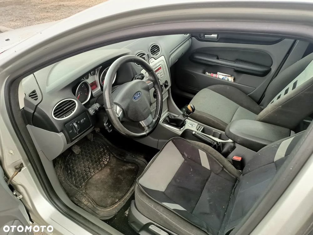 Ford Focus SW 1.6 Ti-VCT Style+ - 4