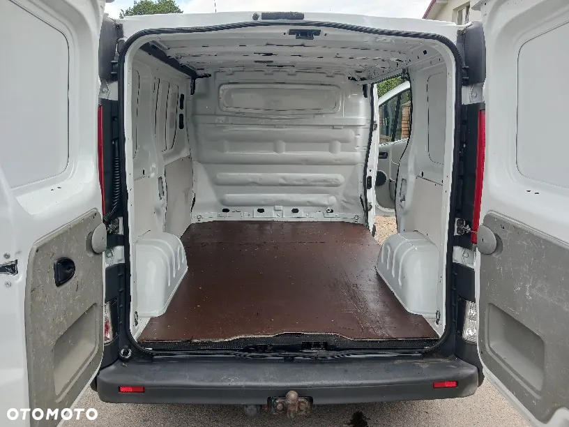 Opel Vivaro - 12