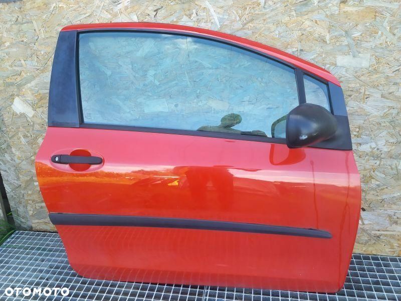 DRZWI PRAWE 3D CZERWONE KPL TOYOTA YARIS II 2 STRONA PASAŻERA - 4