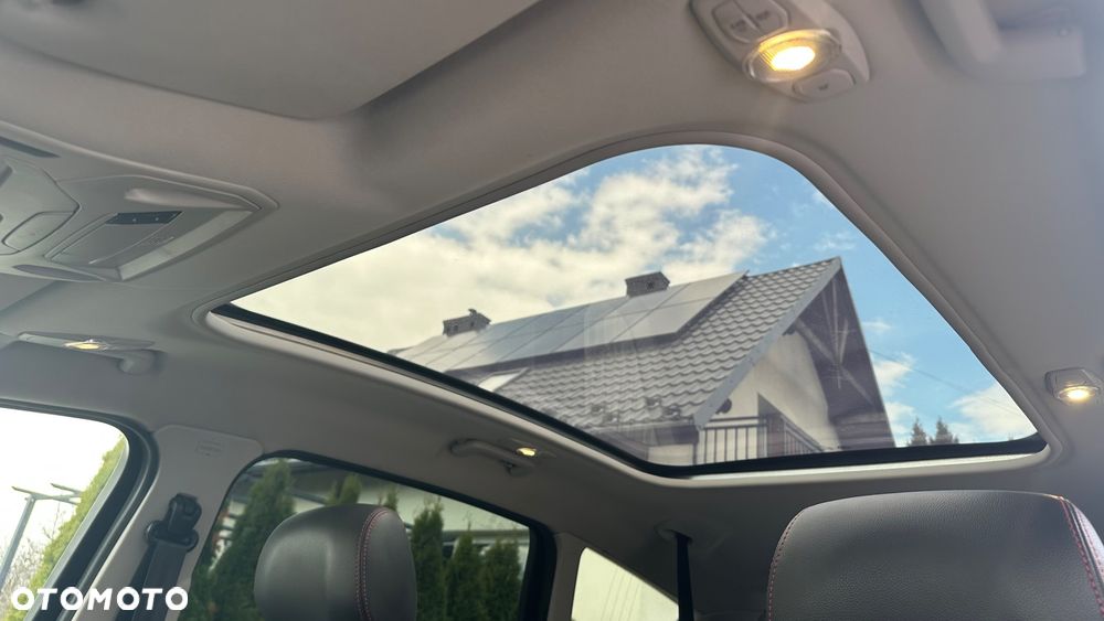 Ford S-Max 2.0 TDCi DPF Titanium - 23