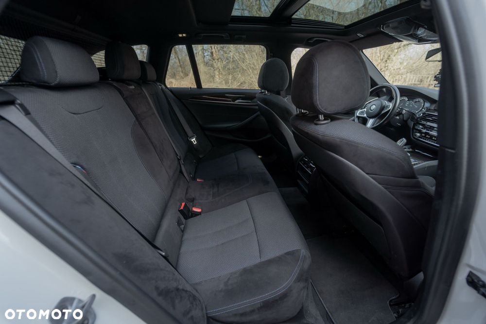 BMW Seria 5 520d xDrive M Sport Edition - 27