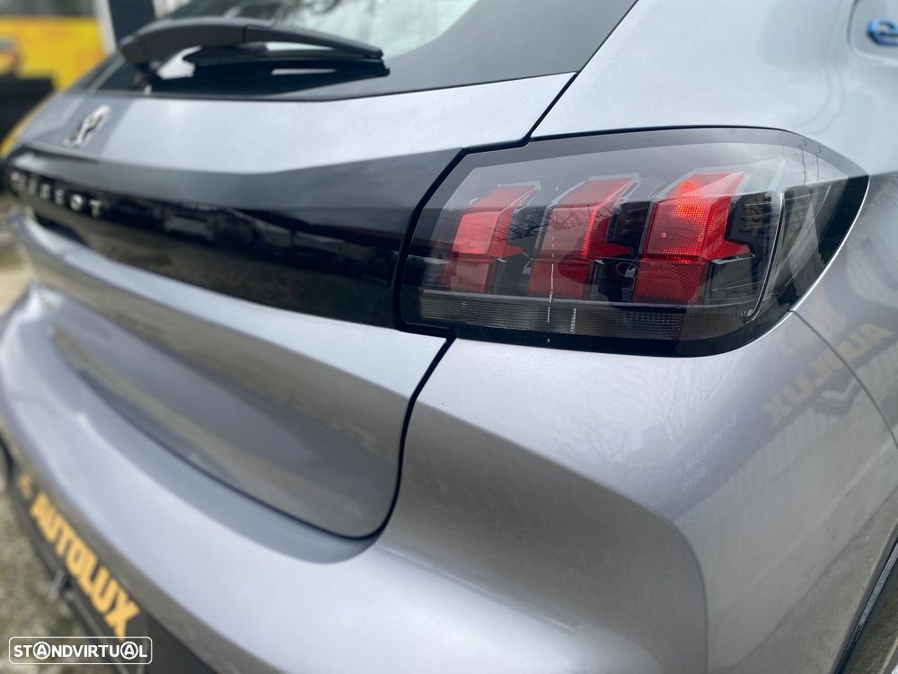 Peugeot e-208 Active Pack - 10