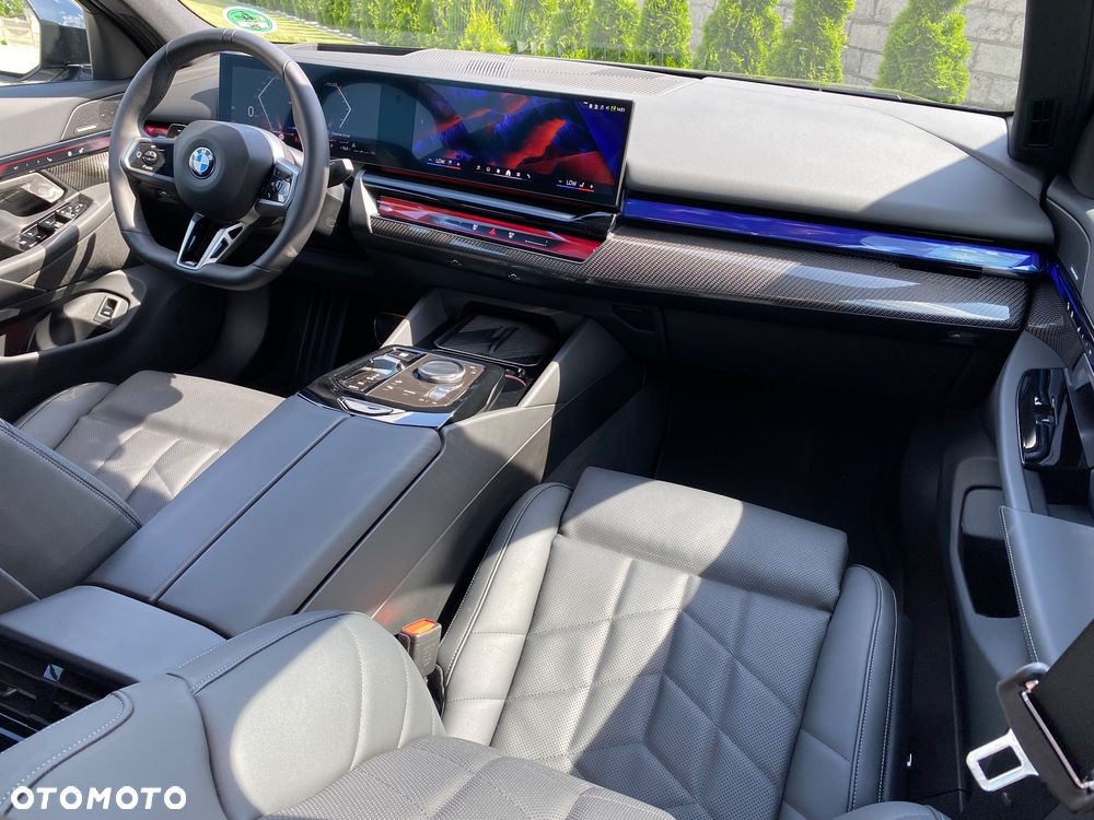 BMW Seria 5 520d xDrive - 36