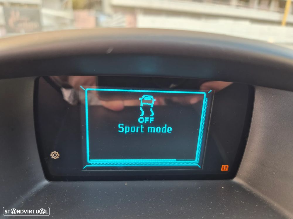 Ford Fiesta 1.6 EcoBoost c/ Pack Pele Desportiva ST - 6