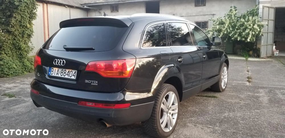 Audi Q7 - 9