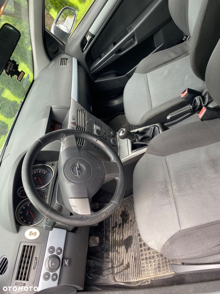 Opel Astra 1.4 Enjoy - 4