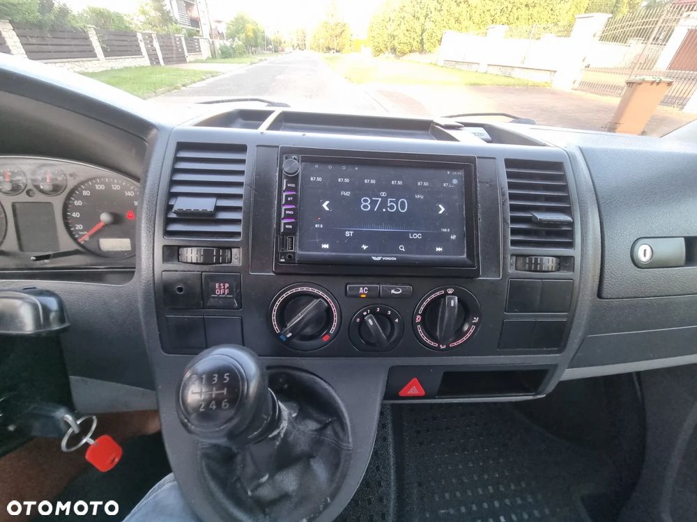 Volkswagen Transporter T5 - 25