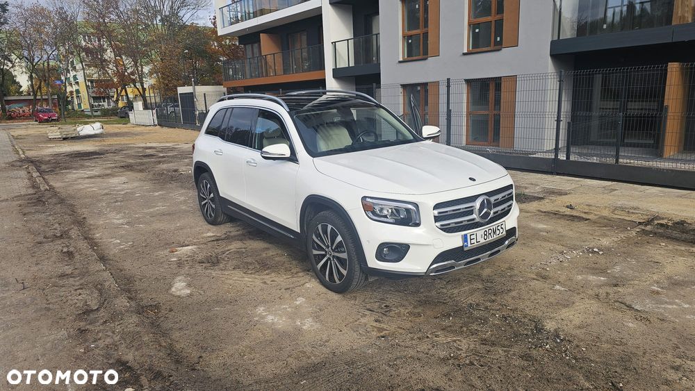 Mercedes-Benz GLB - 1