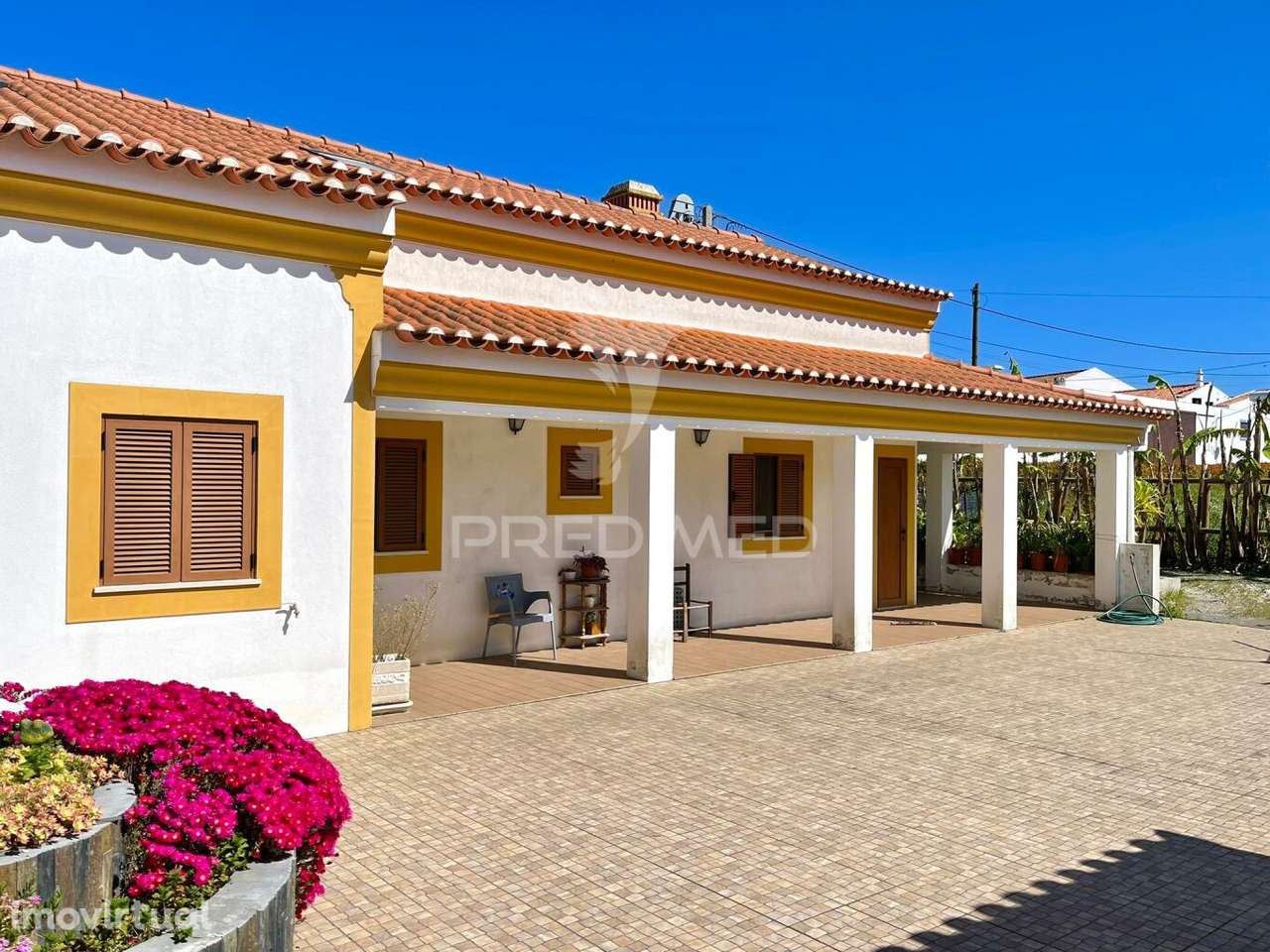 Moradia T4 e terreno com 4087 m2 - Grande imagem: 2/37