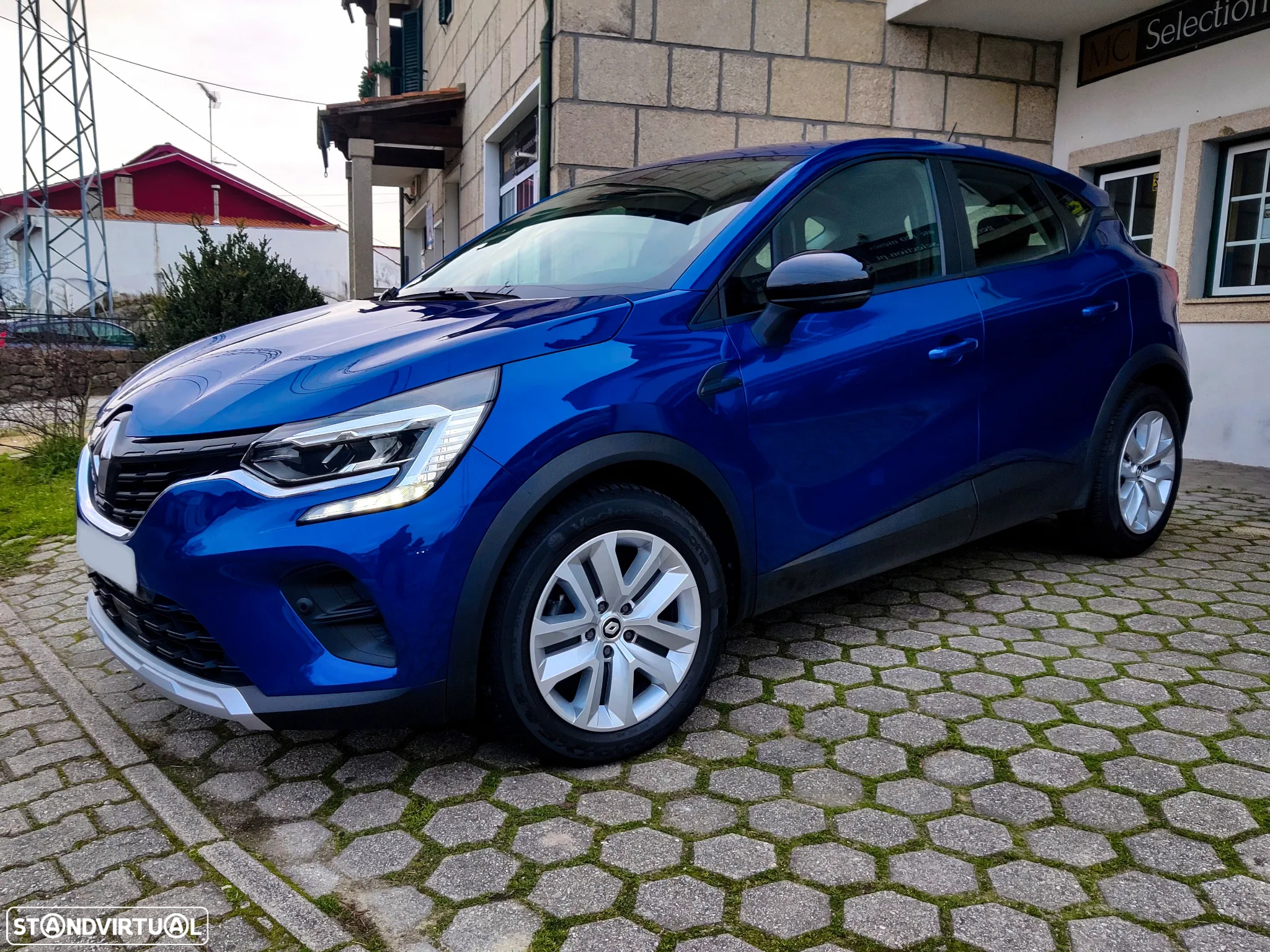 Renault Captur TCe 100 BUSINESS EDITION - 4