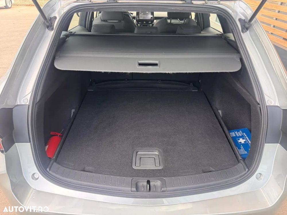 Toyota Corolla - 11