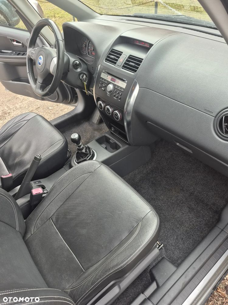 Fiat Sedici 1.9 Multijet DPF 4x4 Luxury - 7