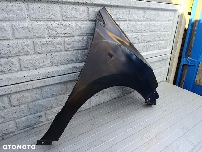 DACIA DOKKER LODGY STEPWAY BŁOTNIK PRAWY NOWY - 3