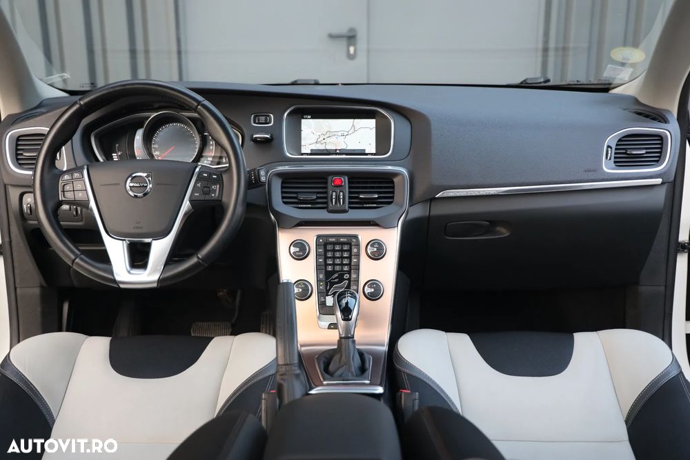 Volvo V40 - 16